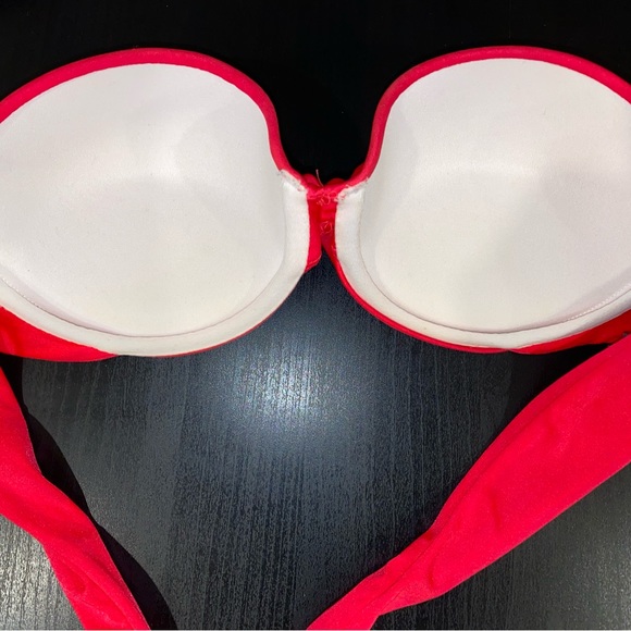 Victoria’s Secret bathing suit top size 34C - Picture 3 of 4